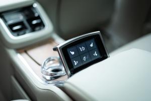 Volvo XC90 T8 Excellence 2015 года  (JP)
